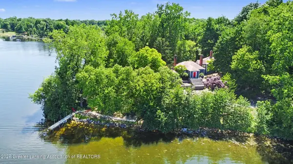 9300 Lookout Point Drive, Laingsburg, MI 48848