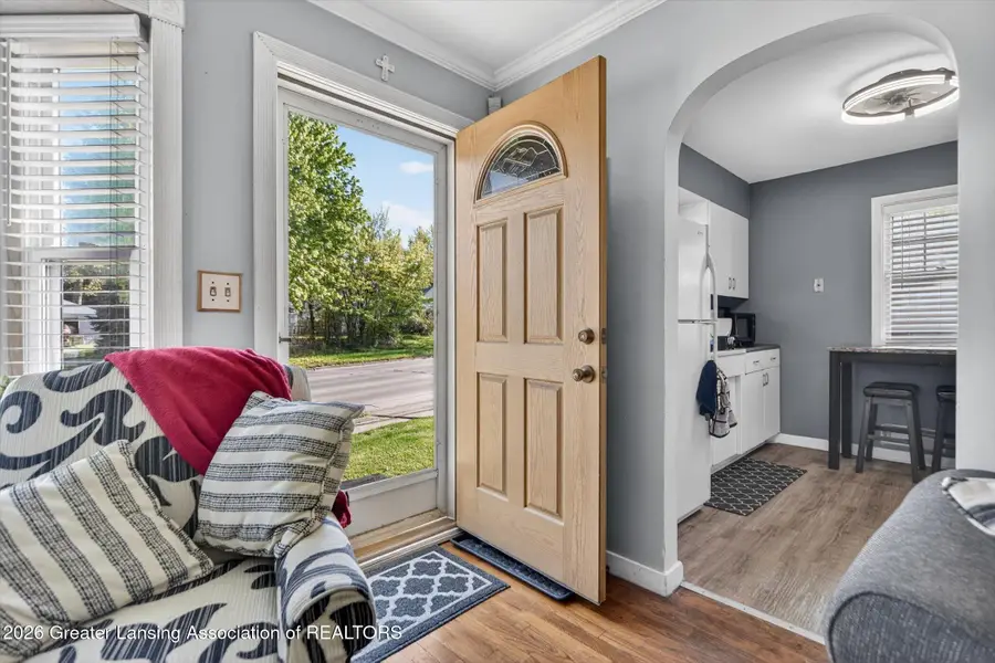 1808 W Oakland Avenue, Lansing, MI 48915 - #3