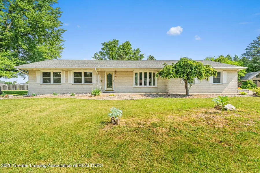 900 W Mcconnell Street, Saint Johns, MI 48879 - #2