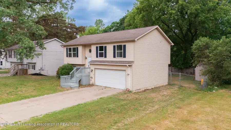 2822 Risdale Avenue, Lansing, MI 48911 - #2