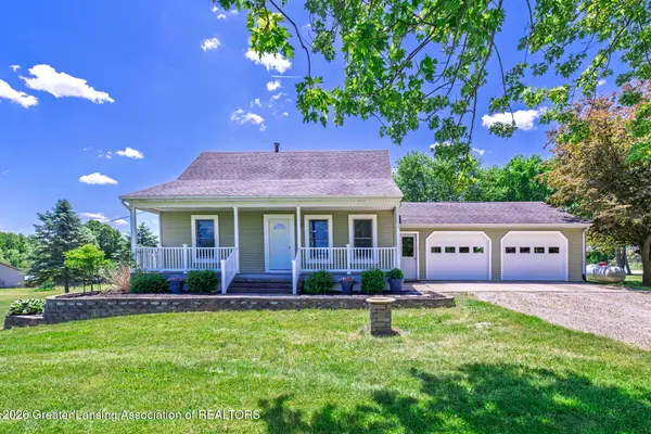 2658 E Gresham Highway, Charlotte, MI 48813