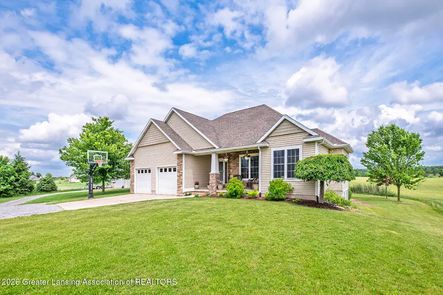 7729 S Airport Road, Dewitt, MI 48820 - #2
