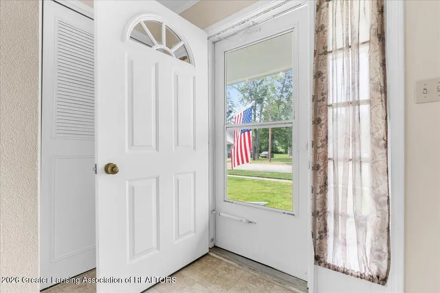 615 Center Street, Mason, MI 48854 - #3