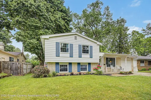 2414 Leon Avenue, Lansing, MI 48906