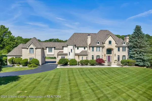 3945 Turnberry Lane, Okemos, MI 48864