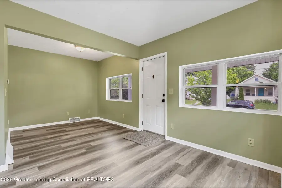 843 Comfort Street, Lansing, MI 48915 - #3