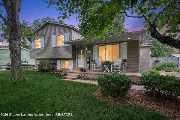421 White Oak Drive, Perry, MI 48872