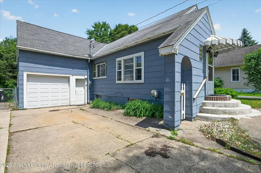 400 W Jefferson Street, Grand Ledge, MI 48837 - #2