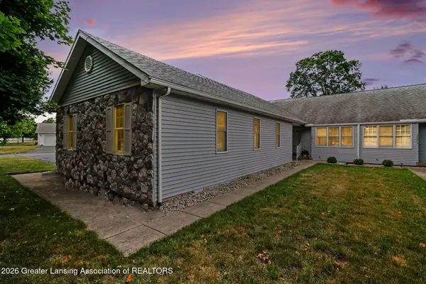 2874 Twelve Oaks Drive #34, Charlotte, MI 48813