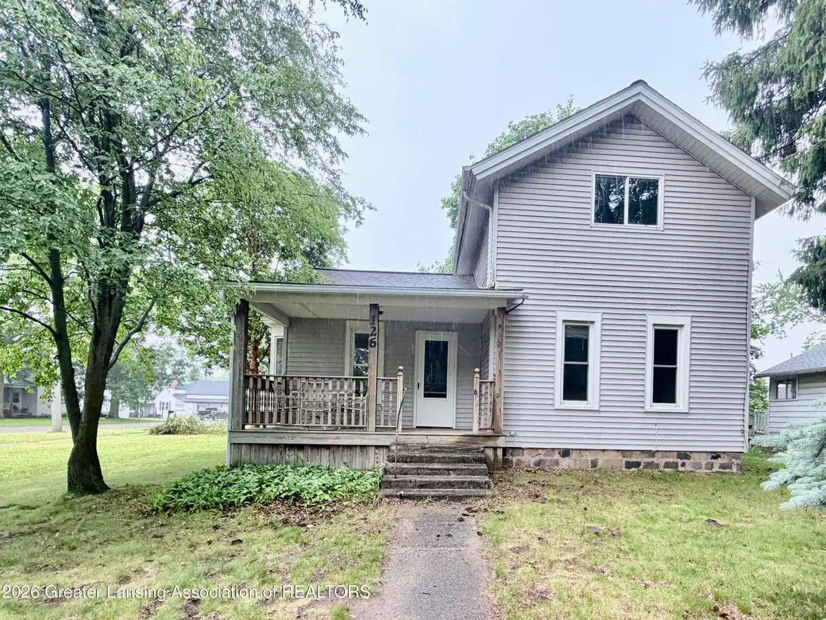126 E 1st Street, Perry, MI 48872 - #1