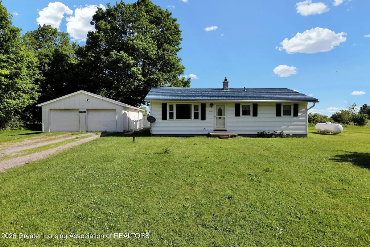 664 N Clinton Trail, Charlotte, MI 48813 - #1