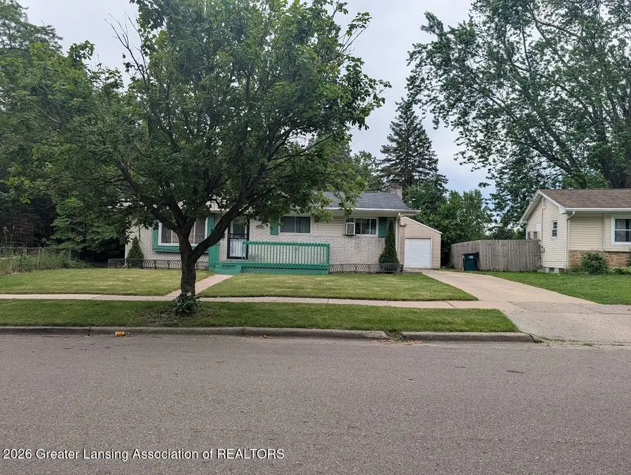 3621 Lochmoor Drive, Lansing, MI 48911 - #2