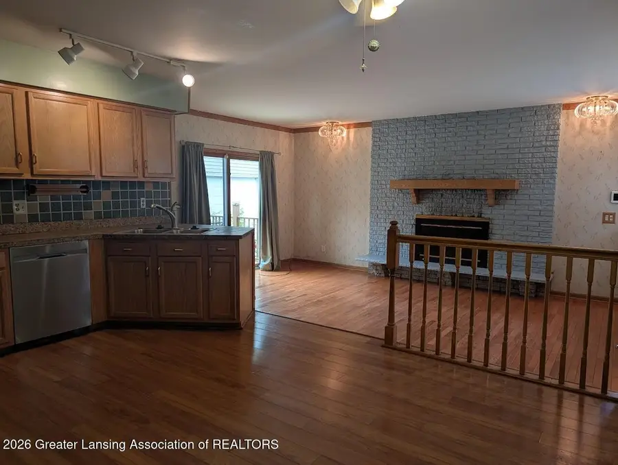 3621 Lochmoor Drive, Lansing, MI 48911 - #3