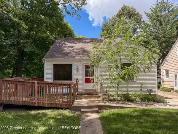 2608 Clifton Avenue, Lansing, MI 48910