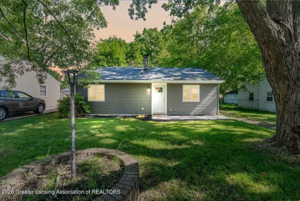 1320 Pompton Circle, Lansing, MI 48910