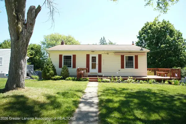 222 Dawn Court, Potterville, MI 48876