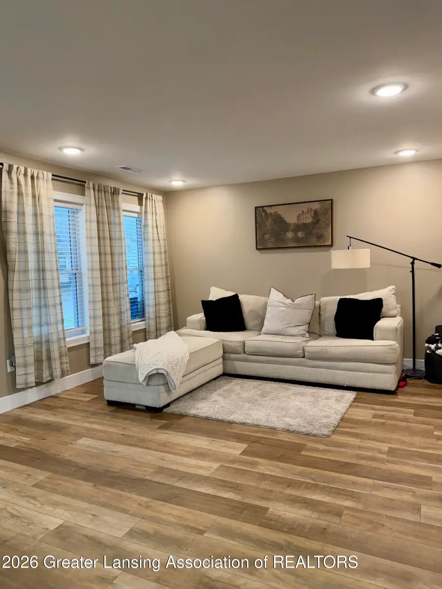 204 N Van Dorn Street, Jackson, MI 49201 - #3