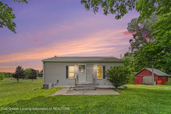 4015 E Clinton Trail, Charlotte, MI 48813