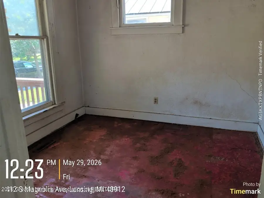 418 S Magnolia Avenue, Lansing, MI 48912 - #3