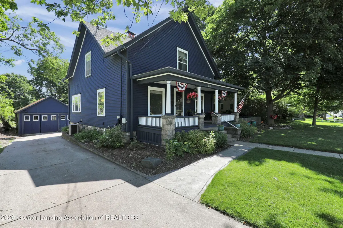 521 E Jefferson Street, Grand Ledge, MI 48837 - #1
