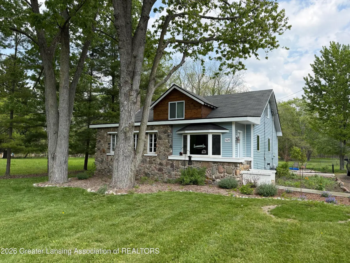 5429 S Waverly Road, Lansing, MI 48911 - #1