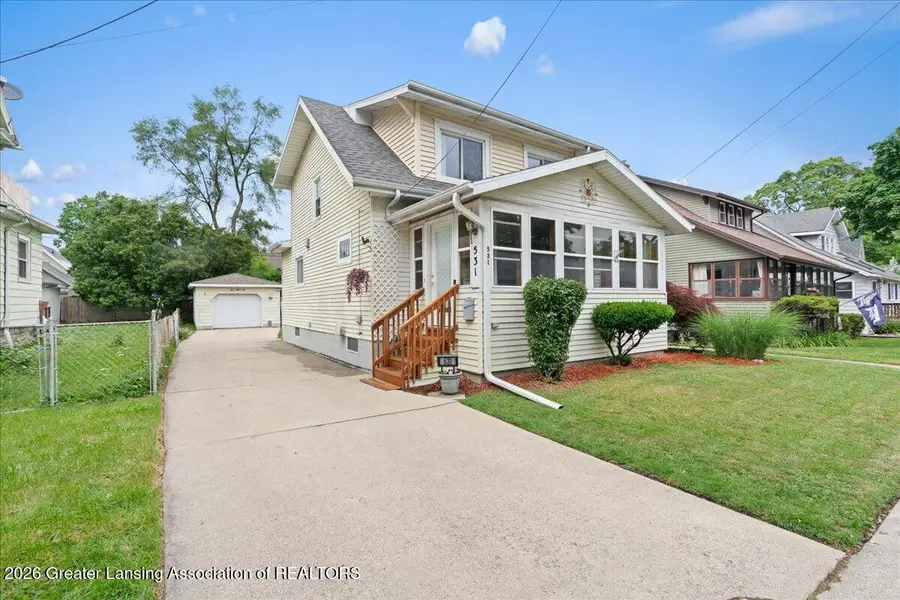 531 Pacific Avenue, Lansing, MI 48910 - #3