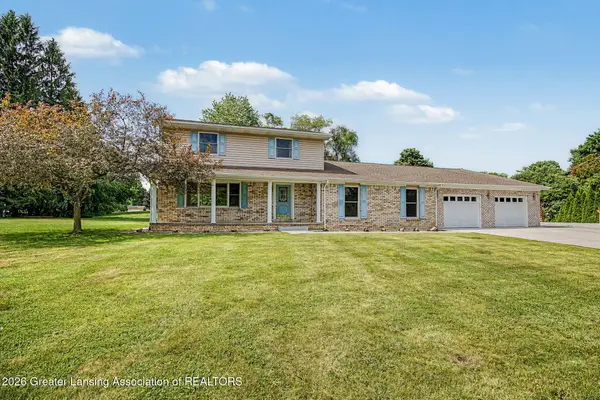 106 Wedgewood Court, Charlotte, MI 48813
