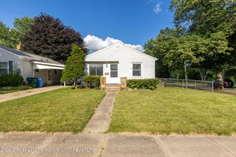 2711 Forest Avenue, Lansing, MI 48910 - #2