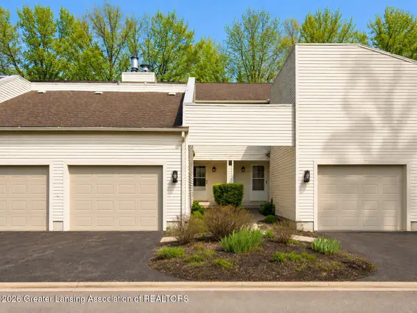 1106 S Ridge Road, Lansing, MI 48917
