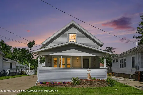 925 Clark Street, Lansing, MI 48906