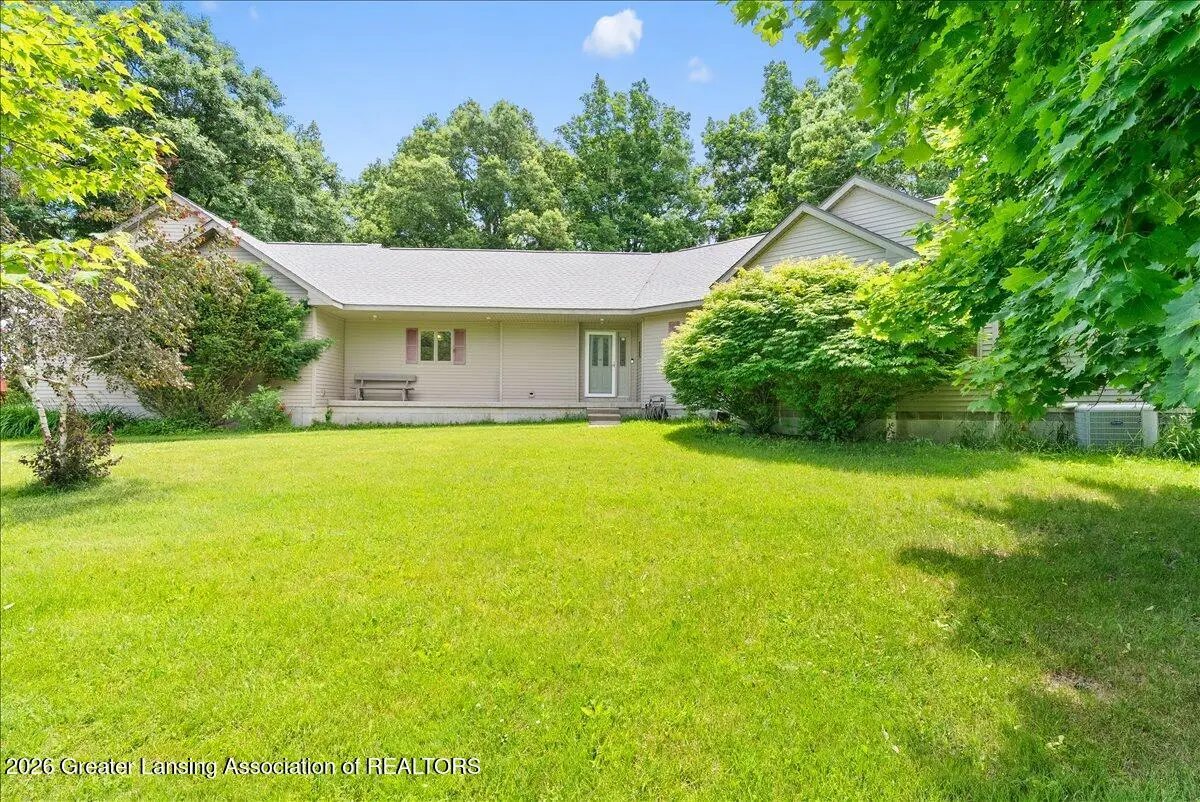 8106 S Allen Road, Ashley, MI 48806 - #1