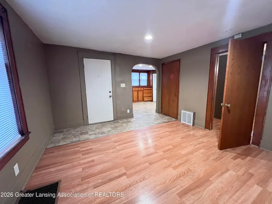 313 W Csar E. Chvez Avenue, Lansing, MI 48906 - #3