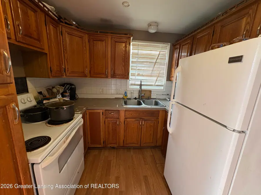 1810 Coleman Avenue, Lansing, MI 48910 - #3