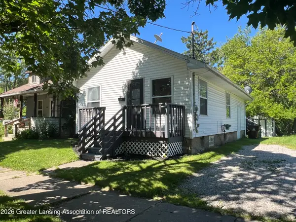 616 S Fairview Avenue, Lansing, MI 48912