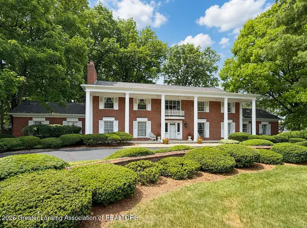 1543 Meadowbrook Lane, East Lansing, MI 48823
