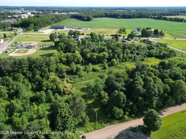 975 Foote Street, Charlotte, MI 48813