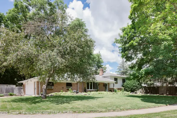 3824 Schlee Street, Lansing, MI 48910