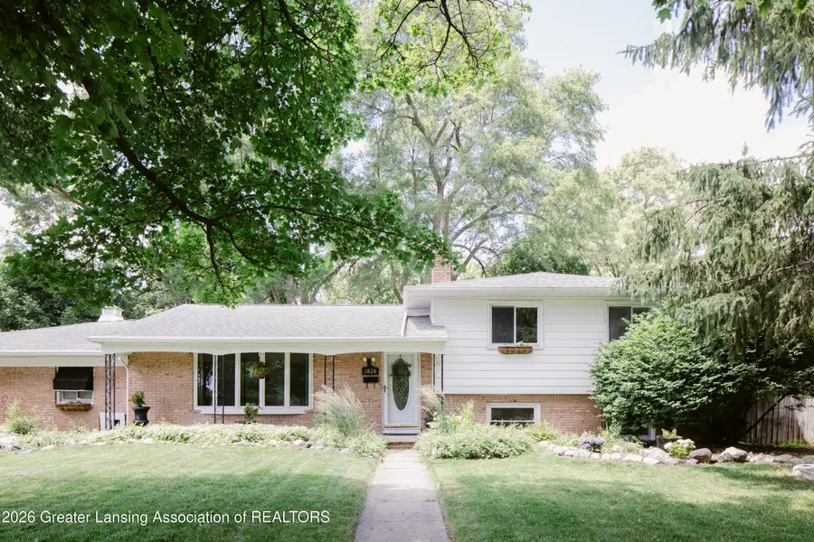 3824 Schlee Street, Lansing, MI 48910 - #2
