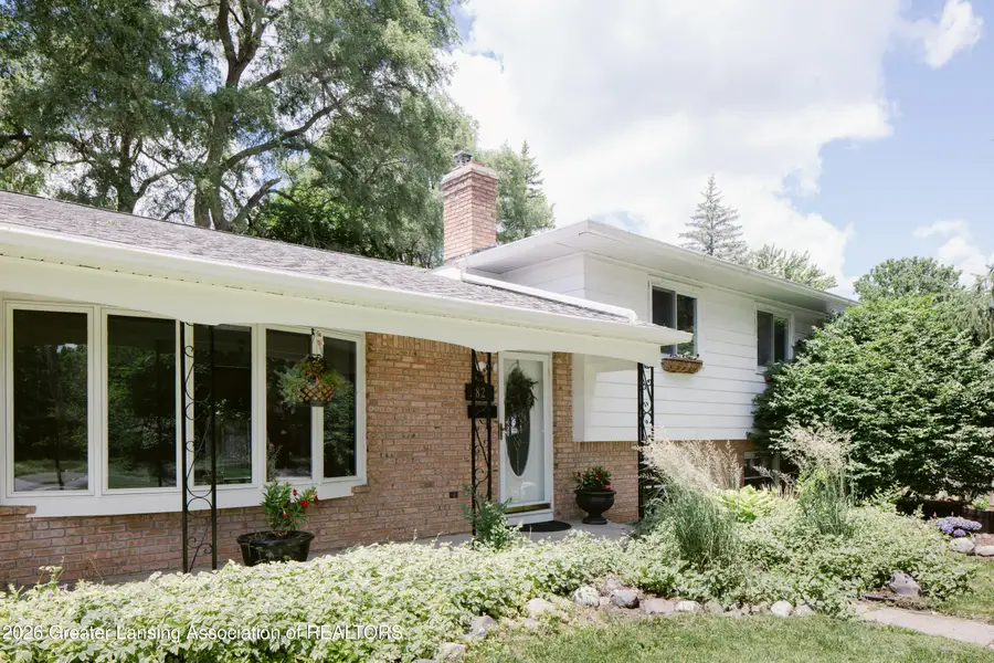 3824 Schlee Street, Lansing, MI 48910 - #3