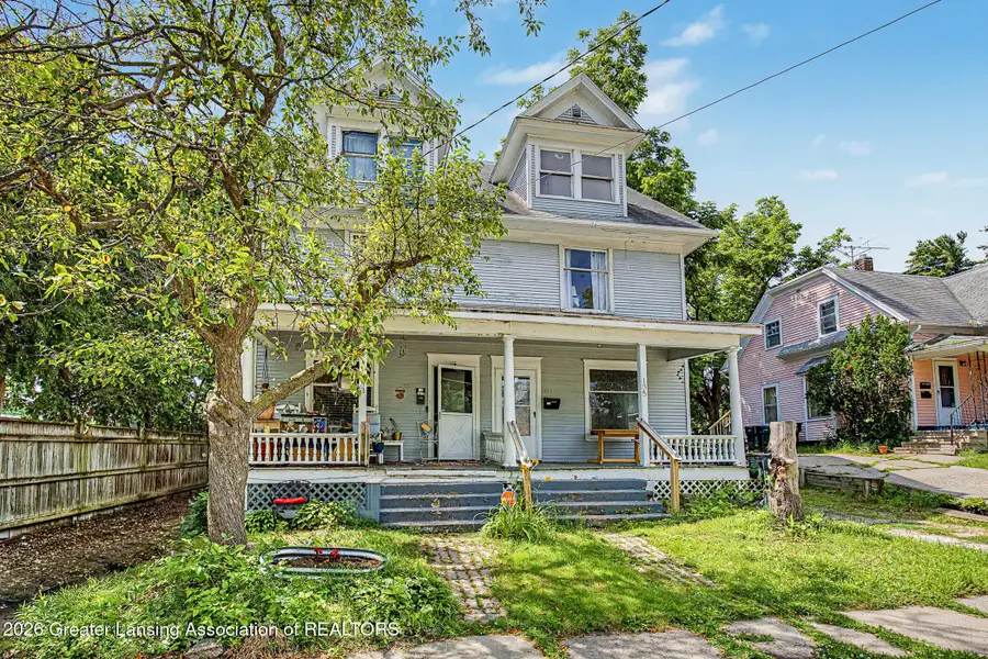 133/135 Woodlawn Avenue, Lansing, MI 48910 - #2