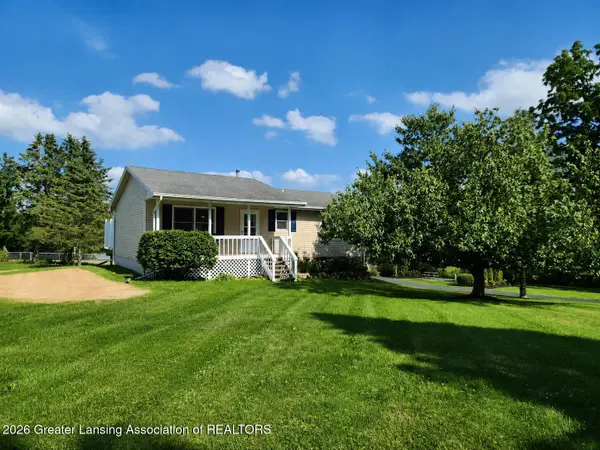 7970 Hartel Road, Grand Ledge, MI 48837