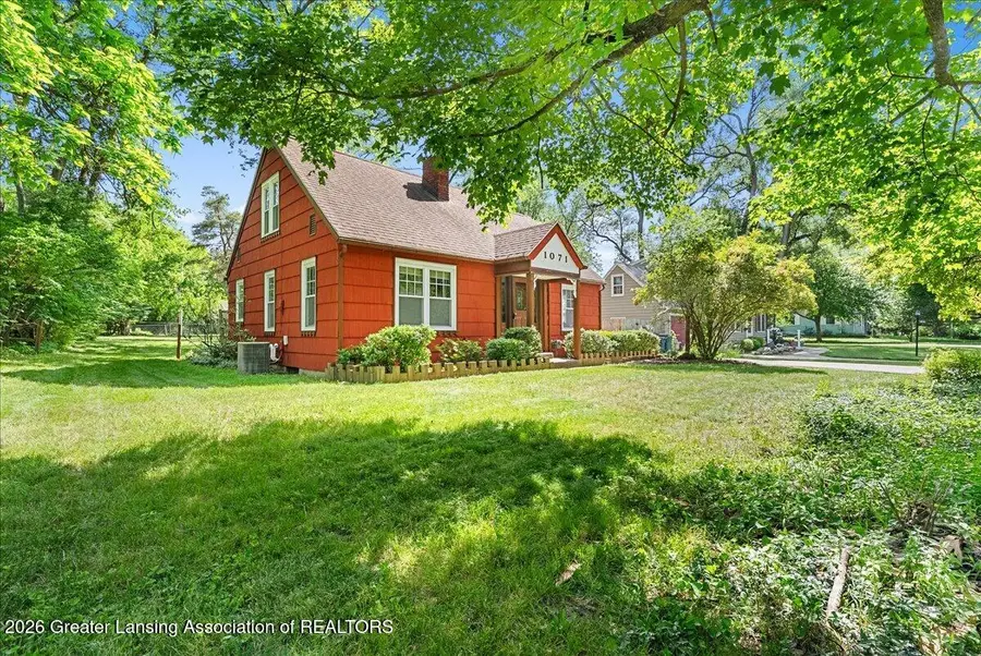 1071 Lilac Avenue, East Lansing, MI 48823 - #3