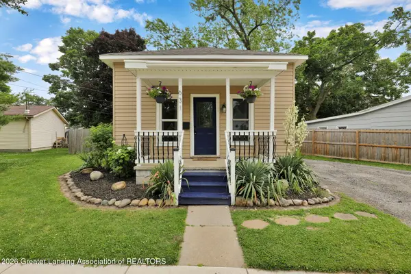 631 Jenne Street, Grand Ledge, MI 48837