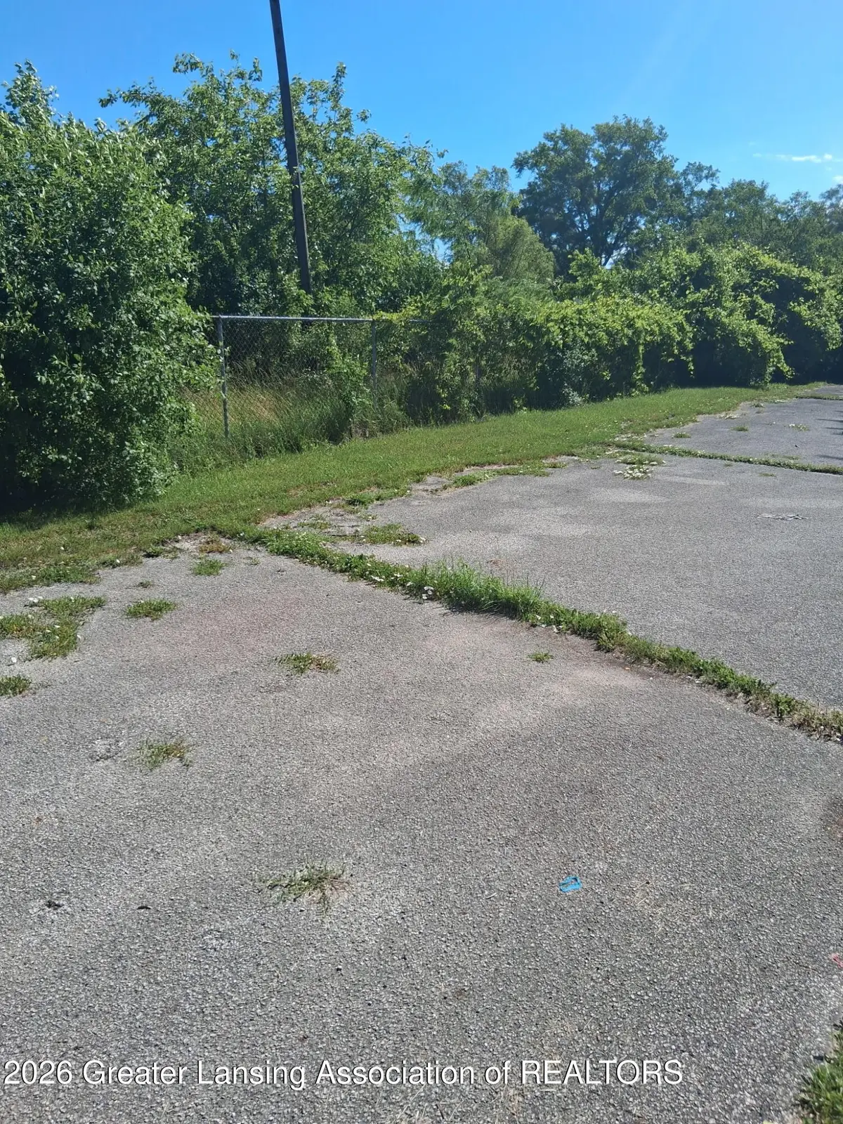 2120 Sheridan Avenue, Saginaw, MI 48601 - #1