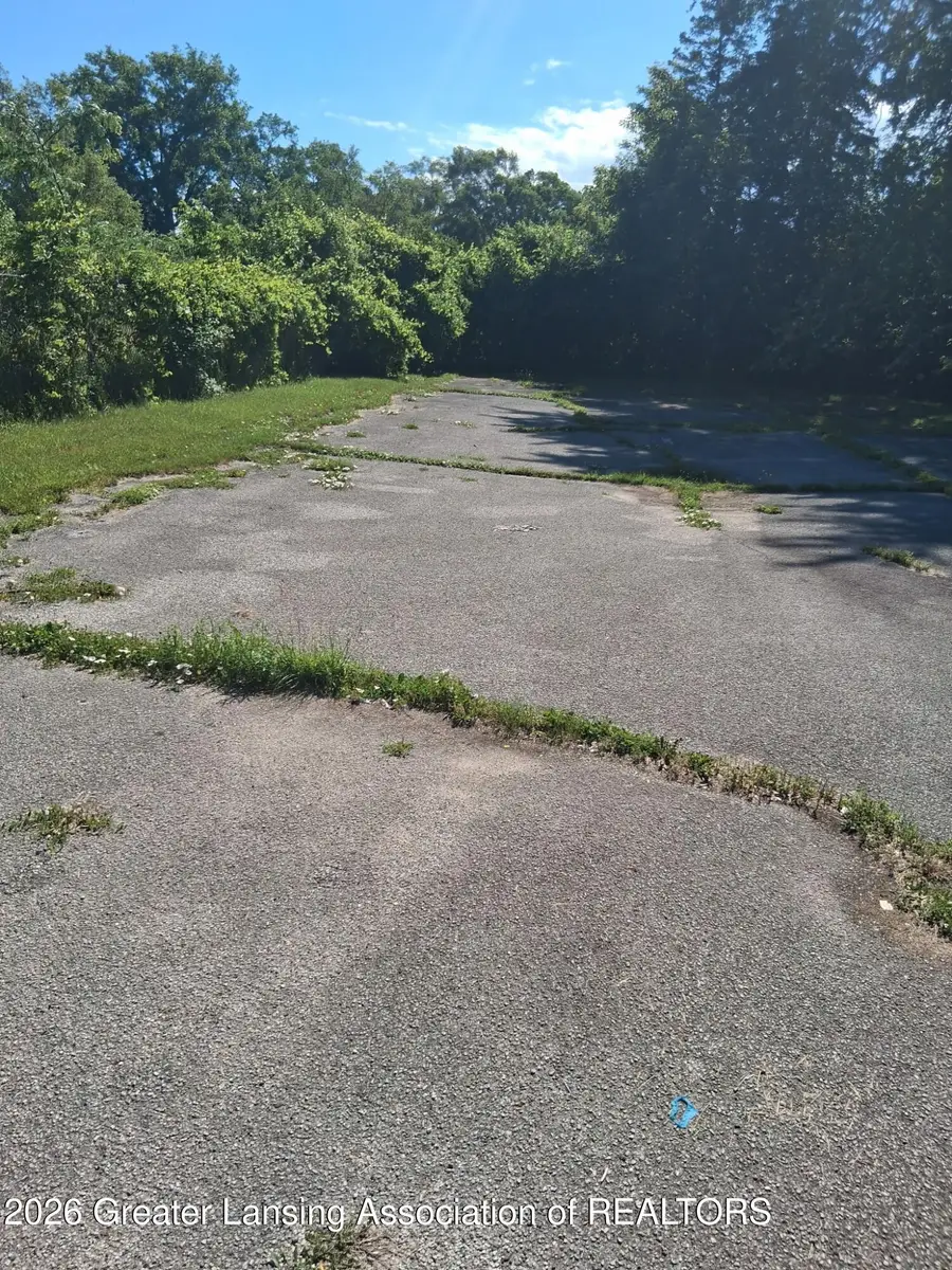 2120 Sheridan Avenue, Saginaw, MI 48601 - #3
