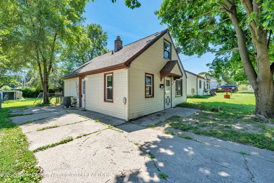 816 E Harris Street, Lansing, MI 48906 - #3