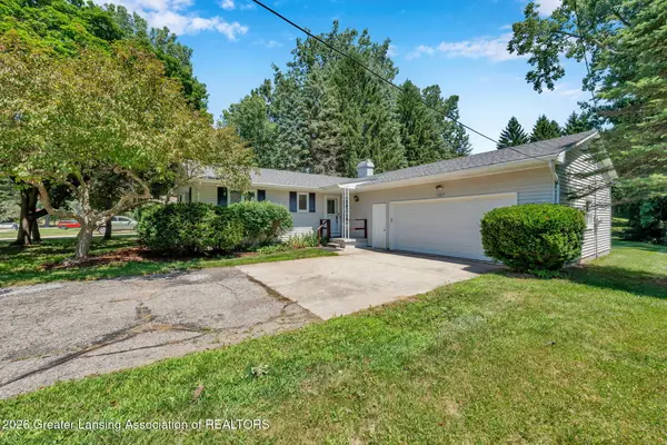 1225 Sandhill, DeWitt, MI 48820