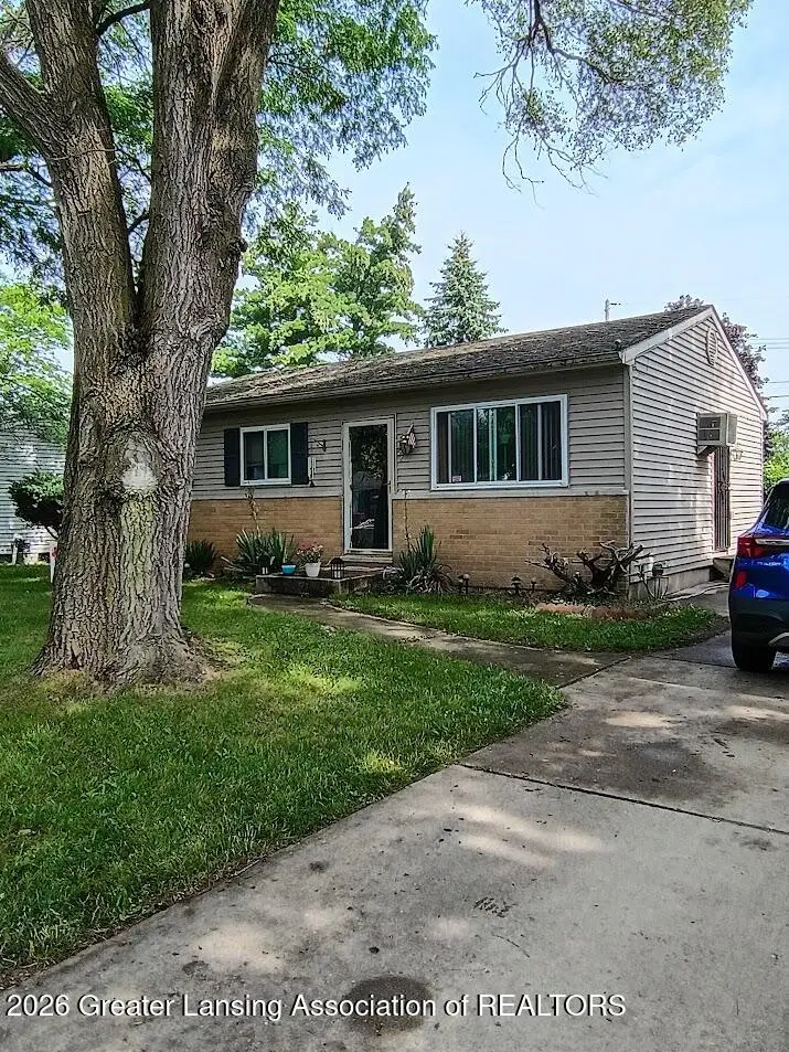 3422 Radford Drive, Lansing, MI 48911 - #2
