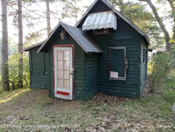 605 W Park Drive, Lake, MI 48632