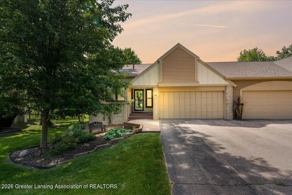 1221 Brook Trail, Lansing, MI 48917 - #1